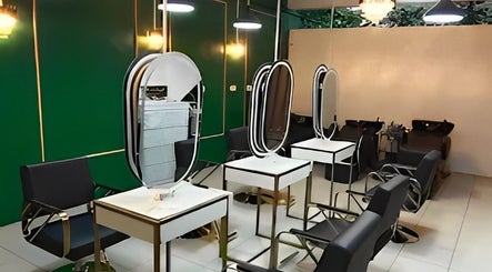 Modern styling stations at Efyza Salon, Sungai Petani, Kedah, MY with chic decor.