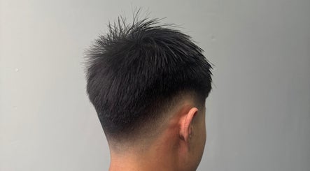 Immagine 2, Aqil’s Barbershop (UTM STUDENTS ONLY)