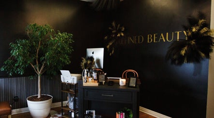 Refined Beauty reception in Danville, Indiana, US showcasing elegant decor and welcoming ambiance.