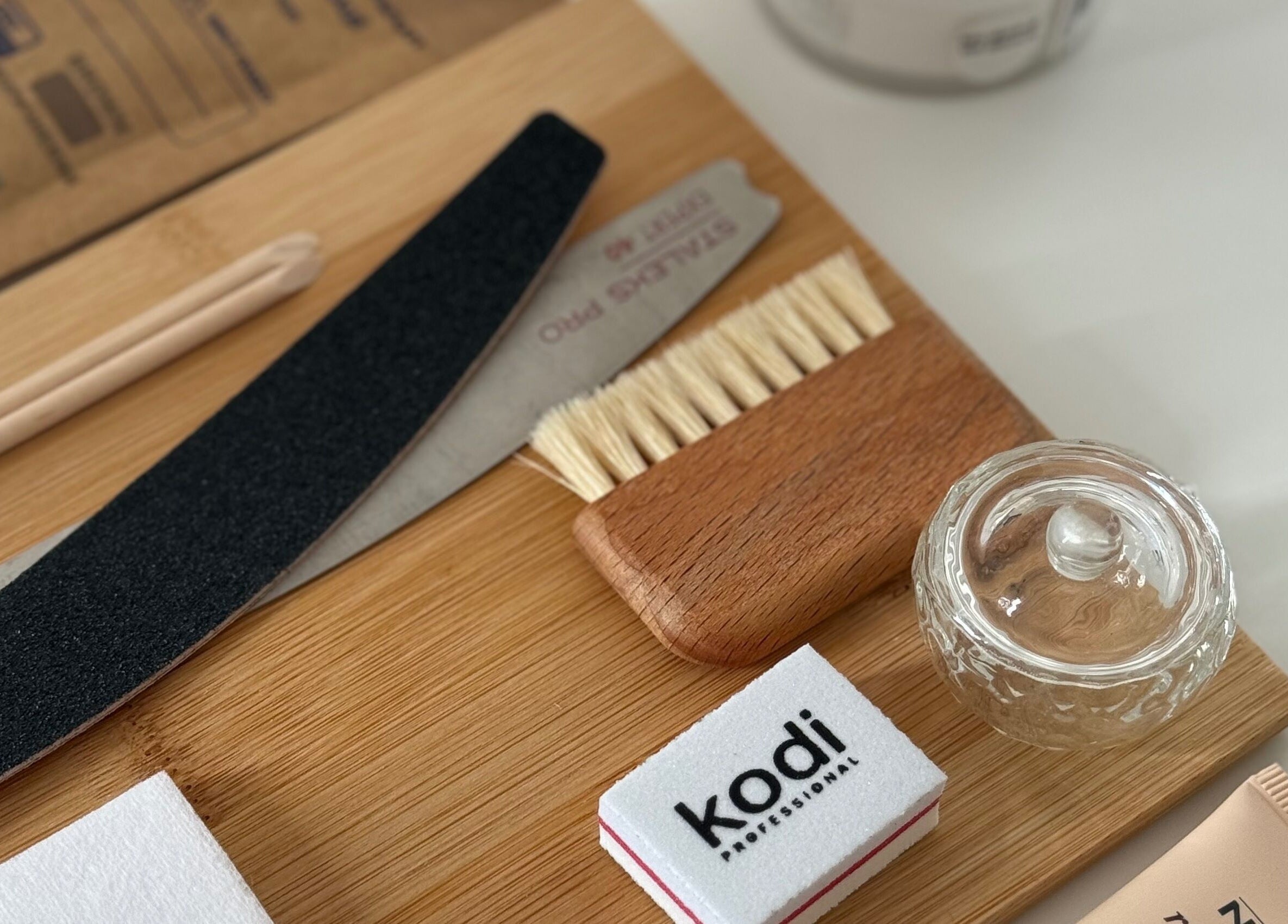 Outils professionnels de manucure chez MANUCURE PARFAITE à Hyères, Provence-alpes-côte D'azur, FR.