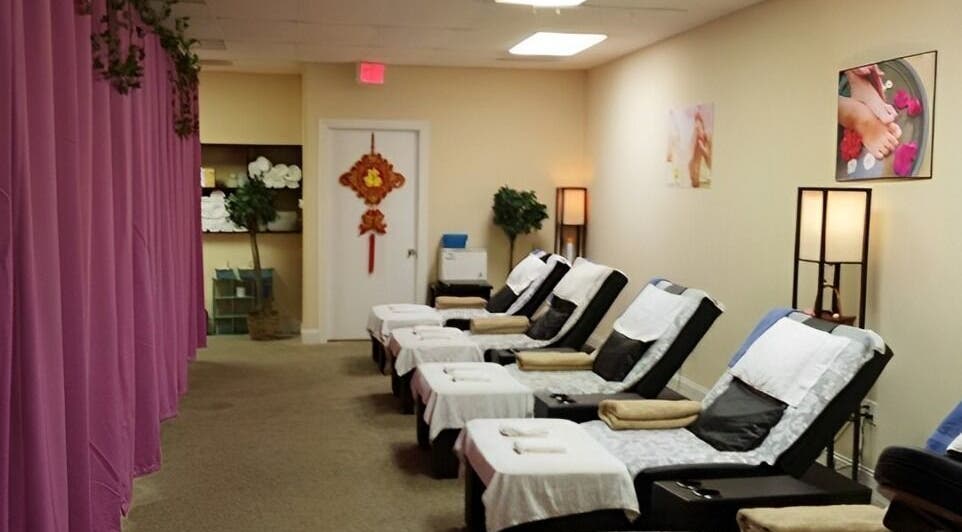 Relaxing massage chairs at Oba Massage, Jacksonville, Florida, US for a serene wellness experience.
