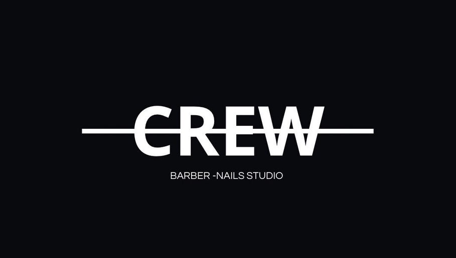 Logotipo de CREW BARBER STUDIO en Bogotá, D.c., Bogotá, D.c., CO sobre fondo negro.