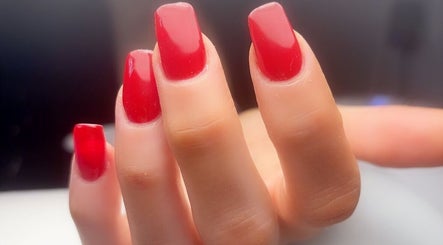 Shimmer & Shine Nails obrázek 3
