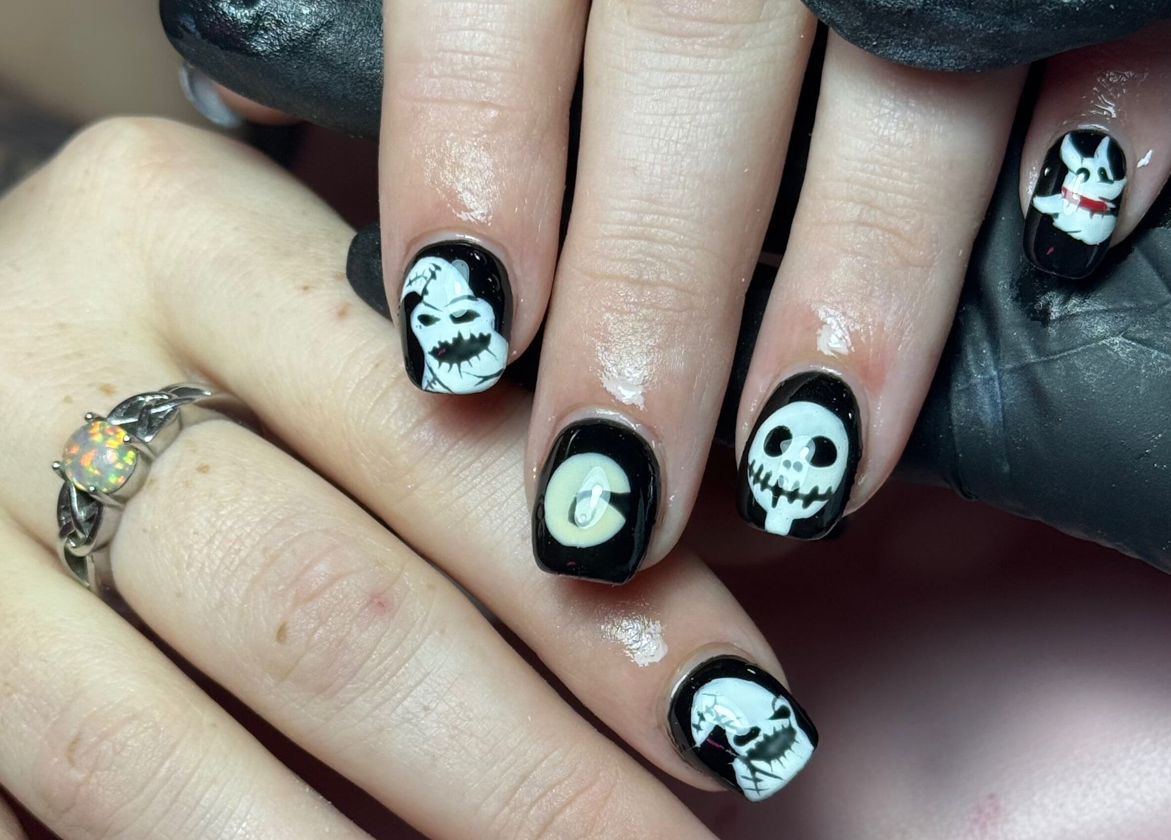 Spooky nail art at The Nail Lounge, Barnsley, England, GB enhances your Halloween style.