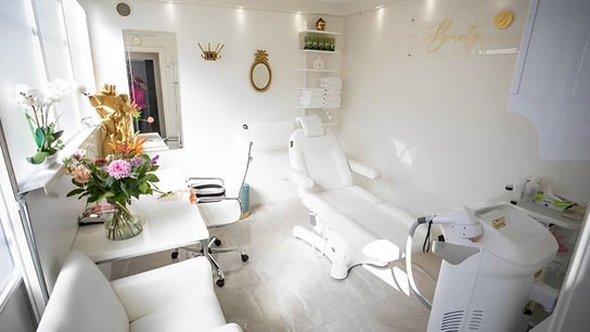 Full Beauty Clinics