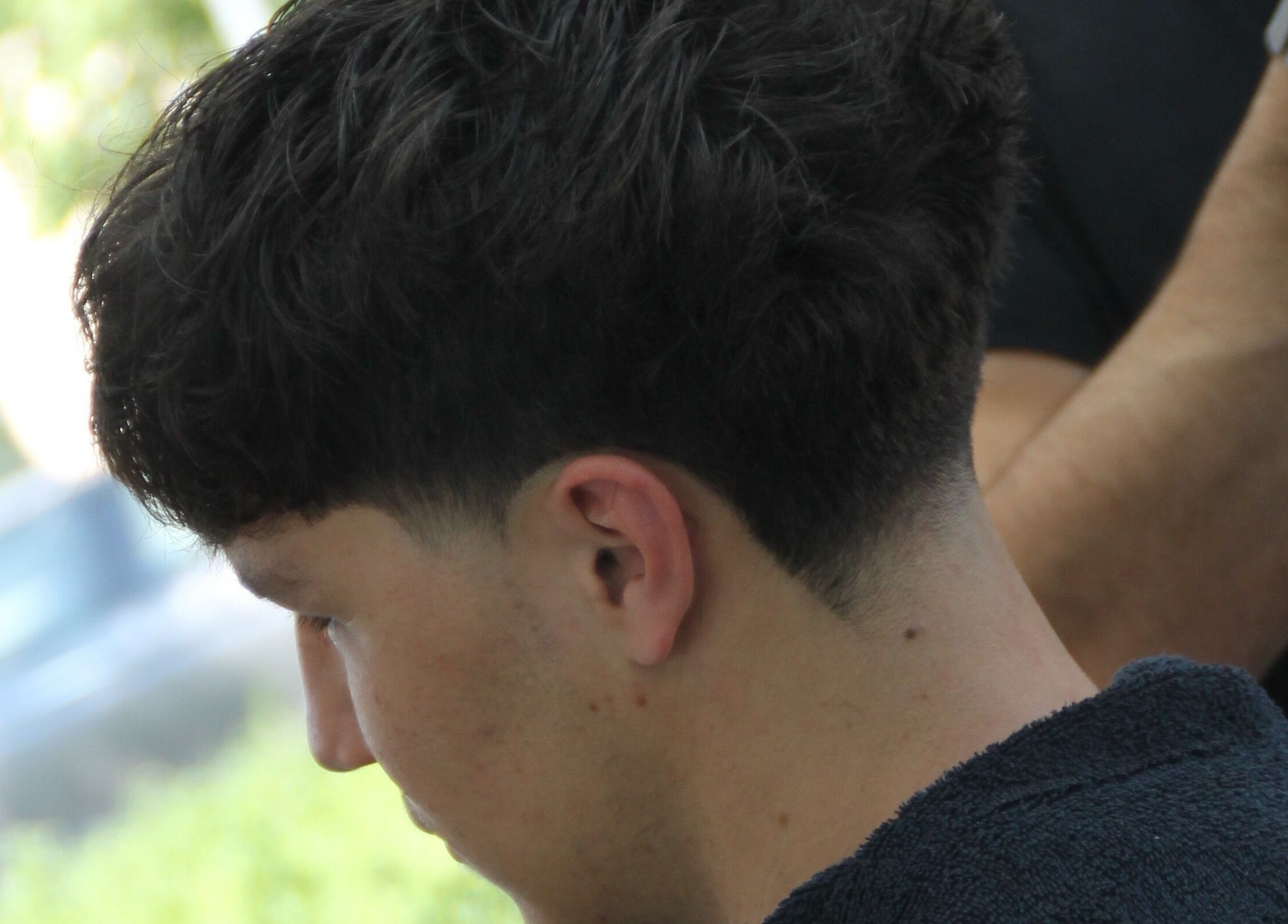 Taglio di capelli moderno presso squizz_culture, Salzano, Veneto, IT.