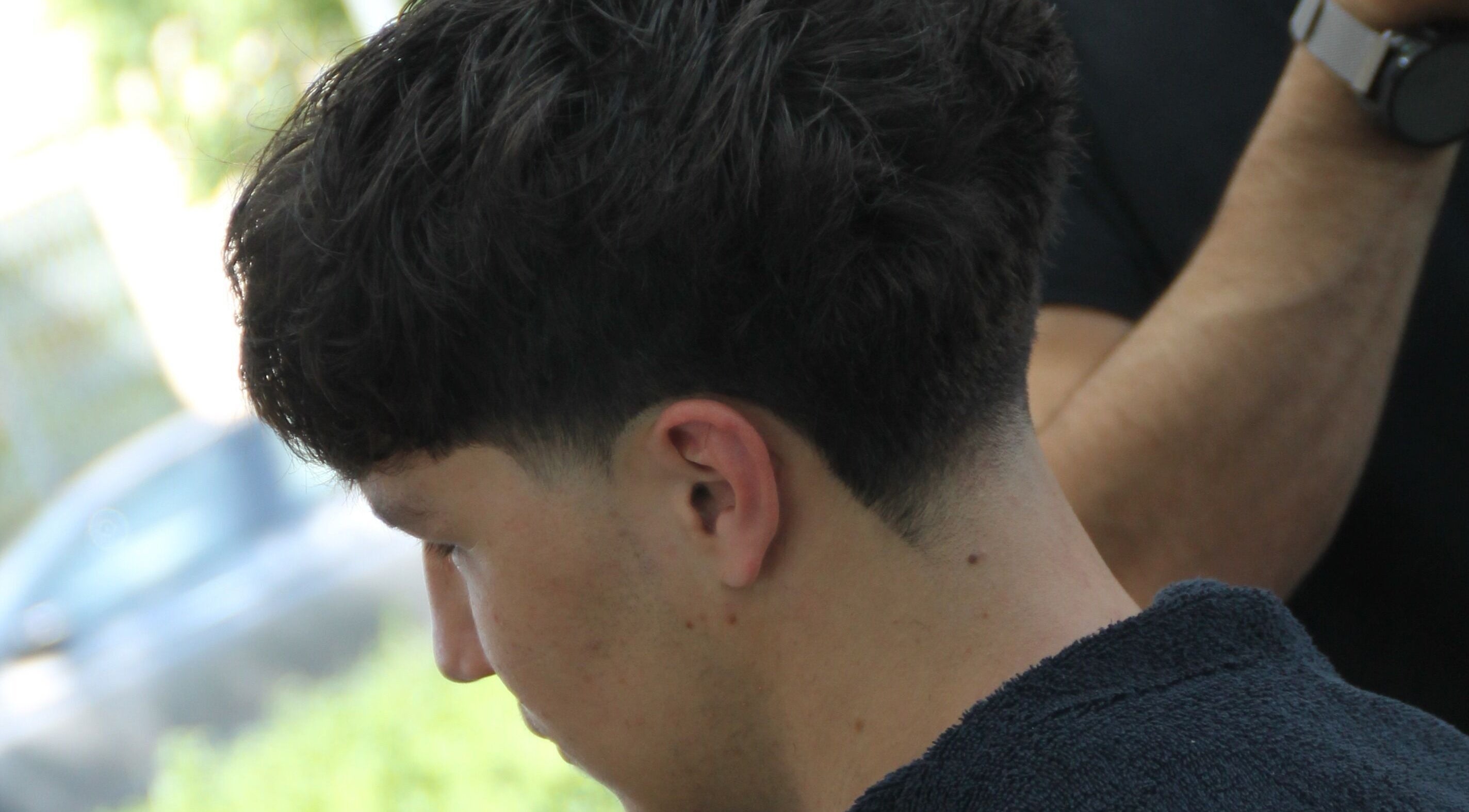 Taglio di capelli moderno presso squizz_culture, Salzano, Veneto, IT.