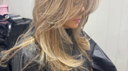 Hair By Anna E, bilde 3