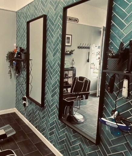 Smiths Barbershop – obraz 2