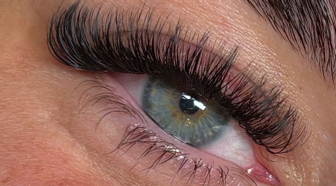 Close-up of voluminous lashes at Lara Dow Beauty, Whitburn, Scotland, GB.
