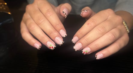 Nails by iz