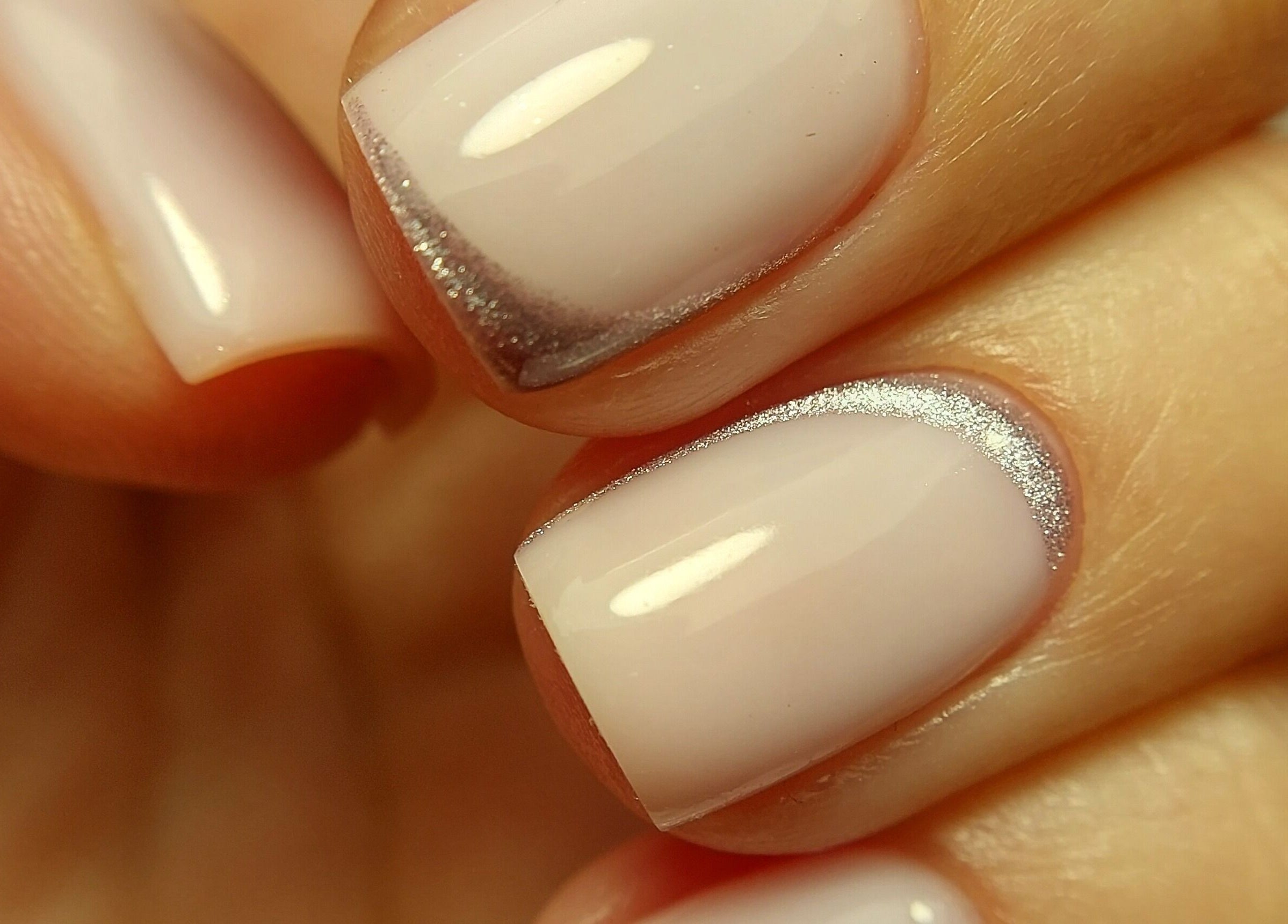 Елегантний манікюр у Studio manicure VD, Łódź, Województwo Łódzkie, PL, з ніжним дизайном.