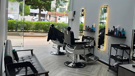 Platinum Cutz & Style - EAST