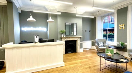 Elegant reception area at Wellbeing Massage & Pain Relief in Covent Garden, London, England, GB.
