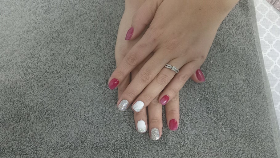 Nails by M obrázek 1