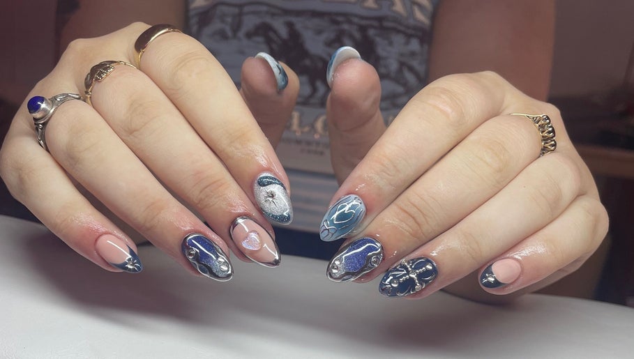 Nails by Hannah image 1