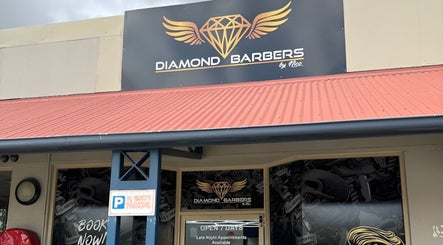 Diamond Barbers Rising Sun صورة 3