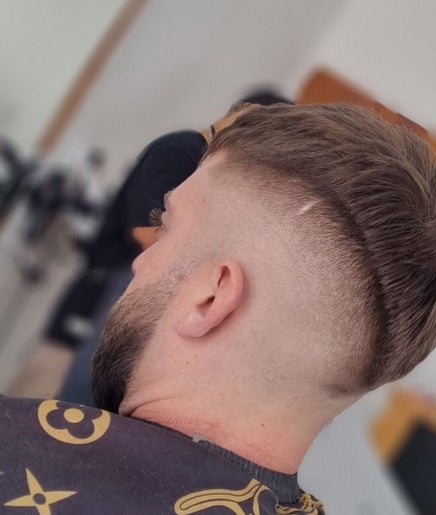 SalonCariaga obrázek 2