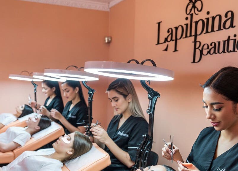 Lapilipina Beauties in Christchurch, Canterbury, NZ showcases expert lash services with skilled technicians.