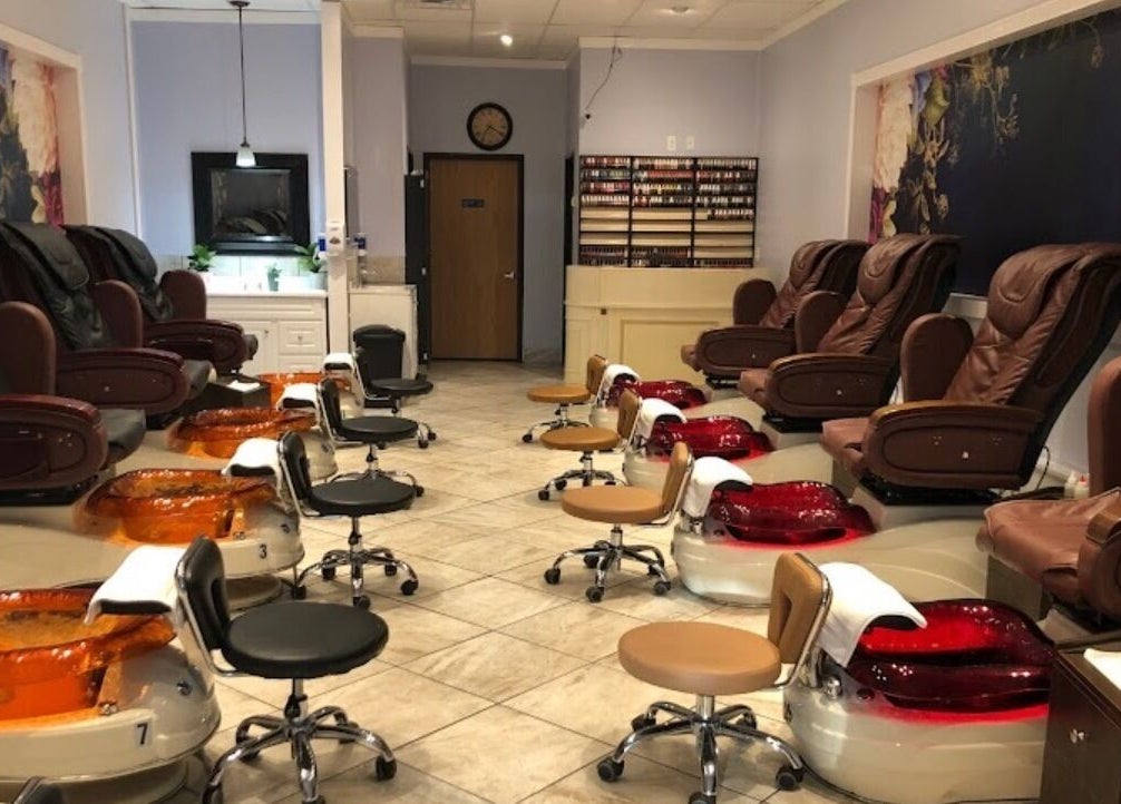 Elegant pedicure lounge at Kiwiinails Pro in Fenton, Michigan, US offering premium wellness experience.