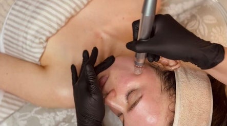 The Cosmetic Collective, bild 3