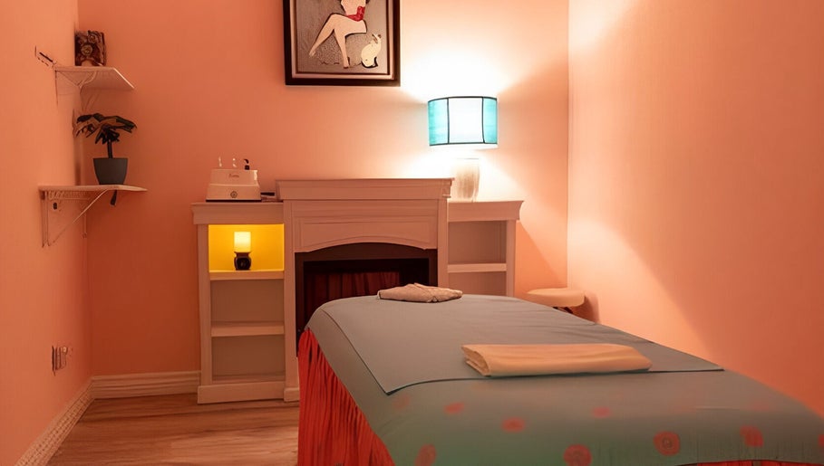 Imagen 1 de Anna's  Calm Dawn Massage Spa