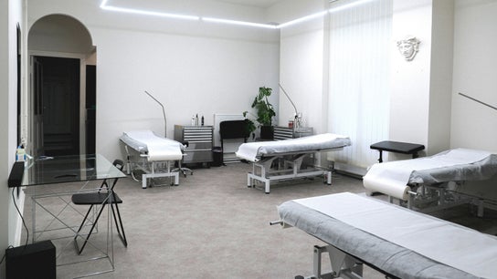 Usee Tattoo Studio