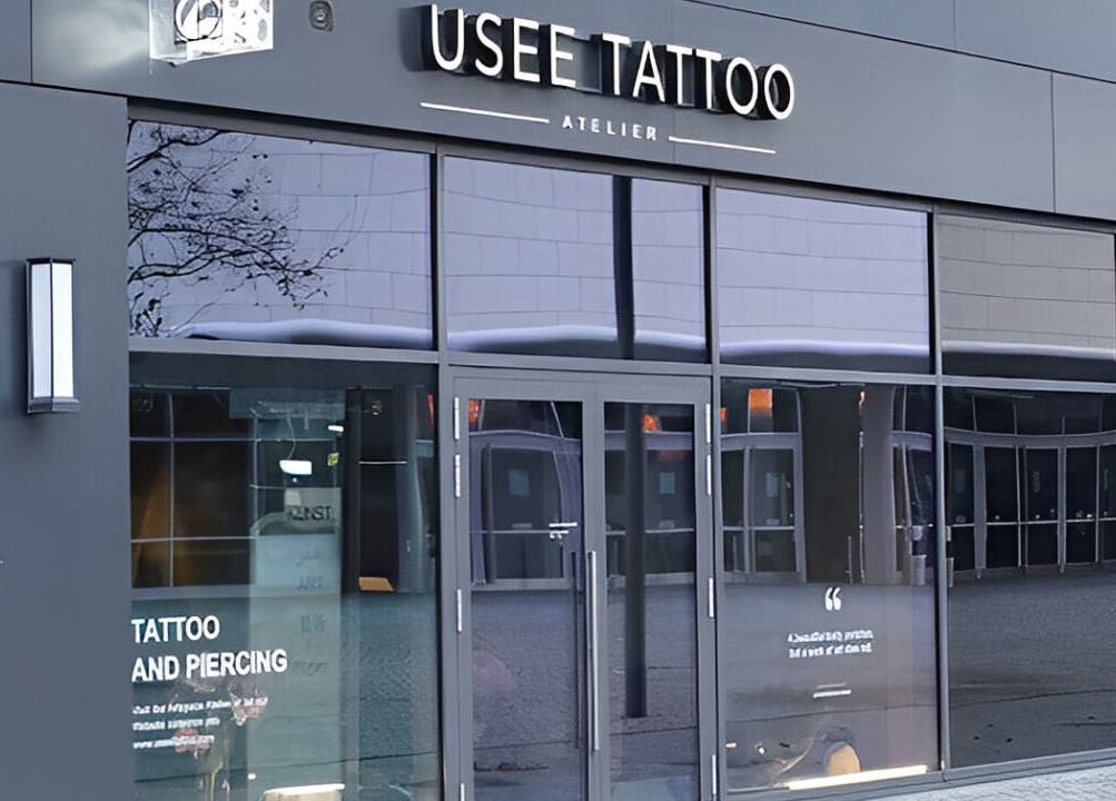 Front view of Usee Tattoo Atelier in Berlin, Berlin, DE, showcasing modern architectural design.