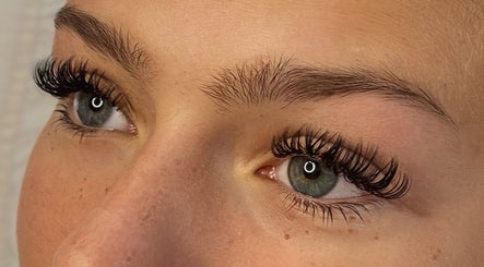 The Eyelash Salon kép 2