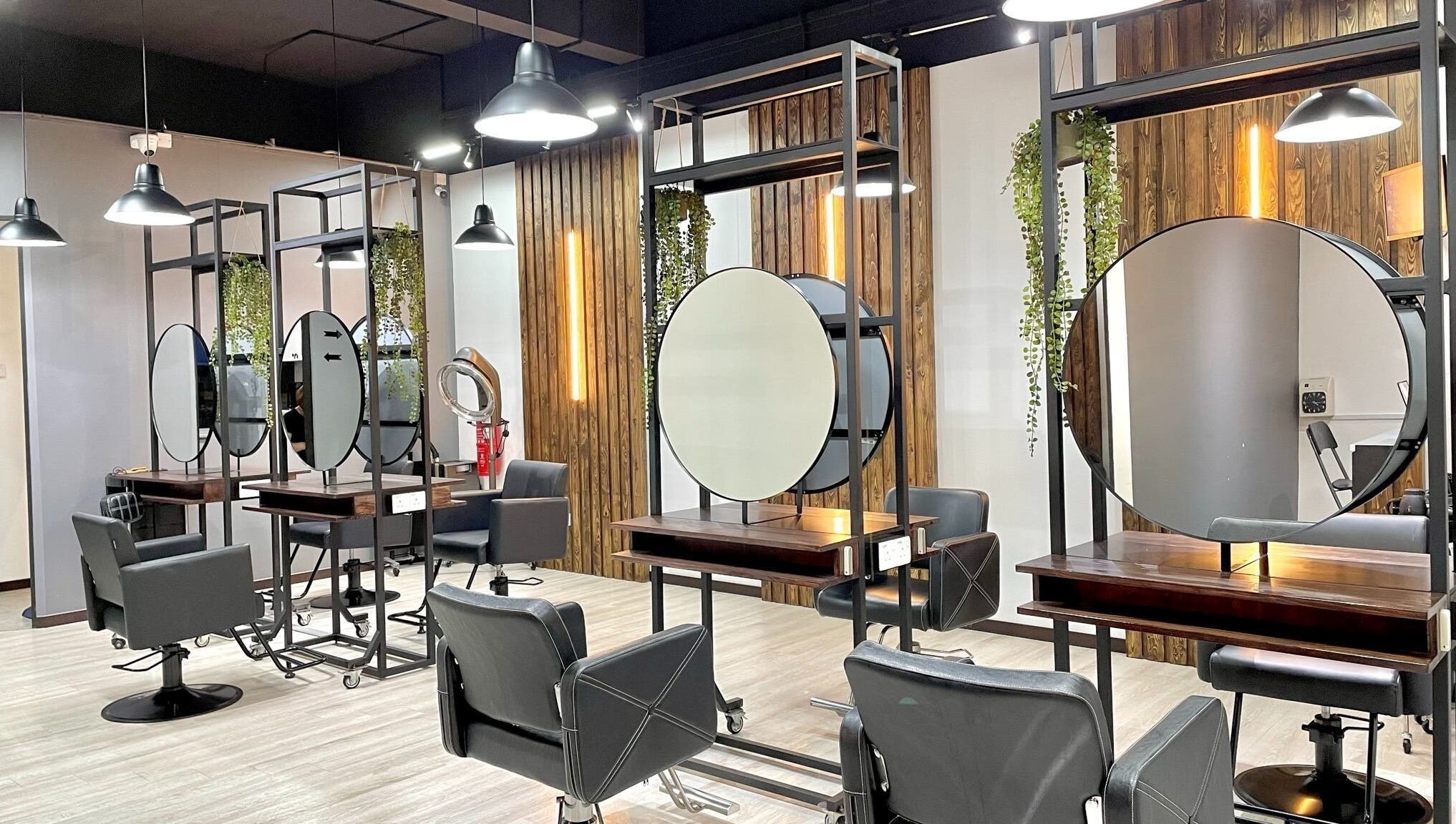 Modern salon interior at Rusilaspa Elevate Gravitas Pauh Jaya, Prai in Seberang Prai, Penang, MY with chic design.