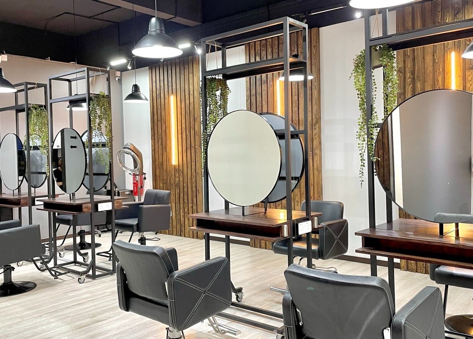 Modern salon interior at Rusilaspa Elevate Gravitas Pauh Jaya, Prai in Seberang Prai, Penang, MY with chic design.