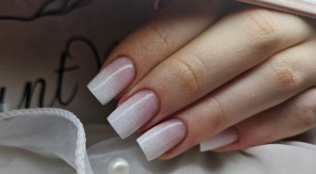 Elegant Nails image 2