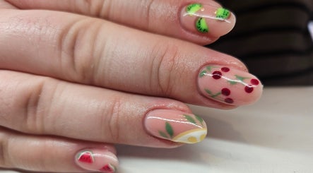 Elegant Nails image 3