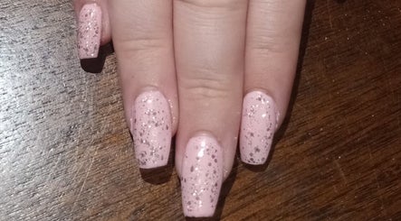 Nails_bysaralyn