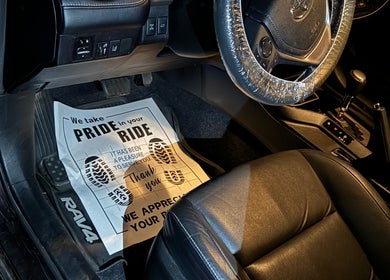 Clean car interior at Dos-Amigos Car Detailing, Staunton, Virginia, US, showcasing attention to detail.