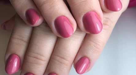 La-Véroni nailstudio – kuva 2