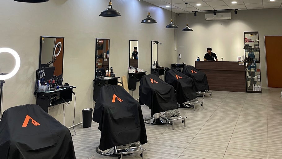 Apin Barbershop image 1