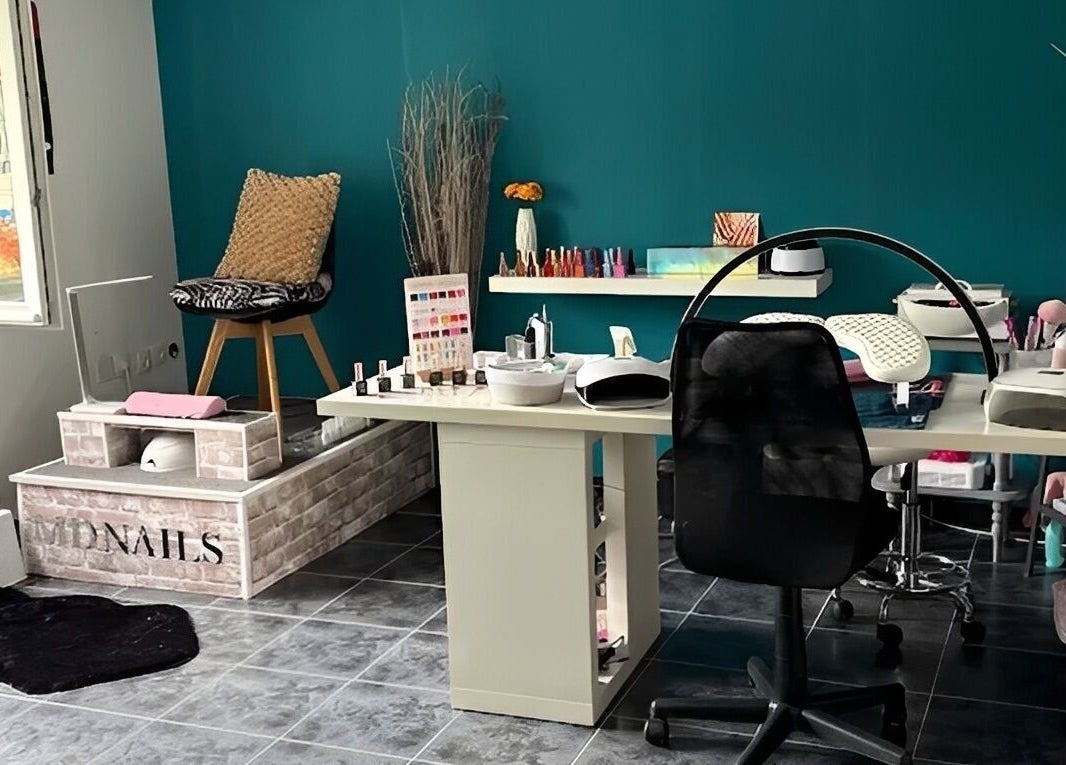 Intérieur élégant de MD Nails à Preutin-higny, Grand Est, FR, offrant des services de beauté et bien-être.
