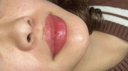 blushmebyse