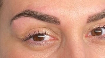 Camaeco Brows