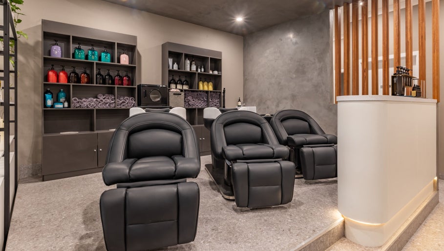 Elegant shampoo chairs at Deevo Hair Salon in Melbourne, Victoria, AU, offering a premium hair care experience.