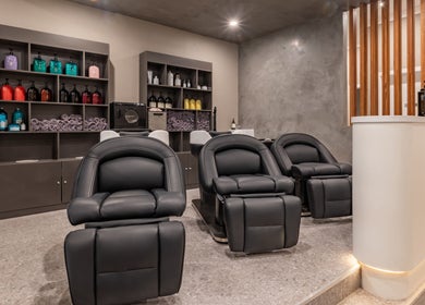 Elegant shampoo chairs at Deevo Hair Salon in Melbourne, Victoria, AU, offering a premium hair care experience.