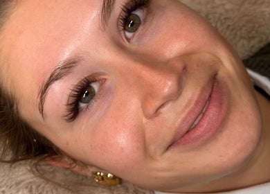 Résultat beauté des cils à Jan Bordeaux, Bordeaux, Nouvelle-aquitaine, FR, avec des détails éclatants.