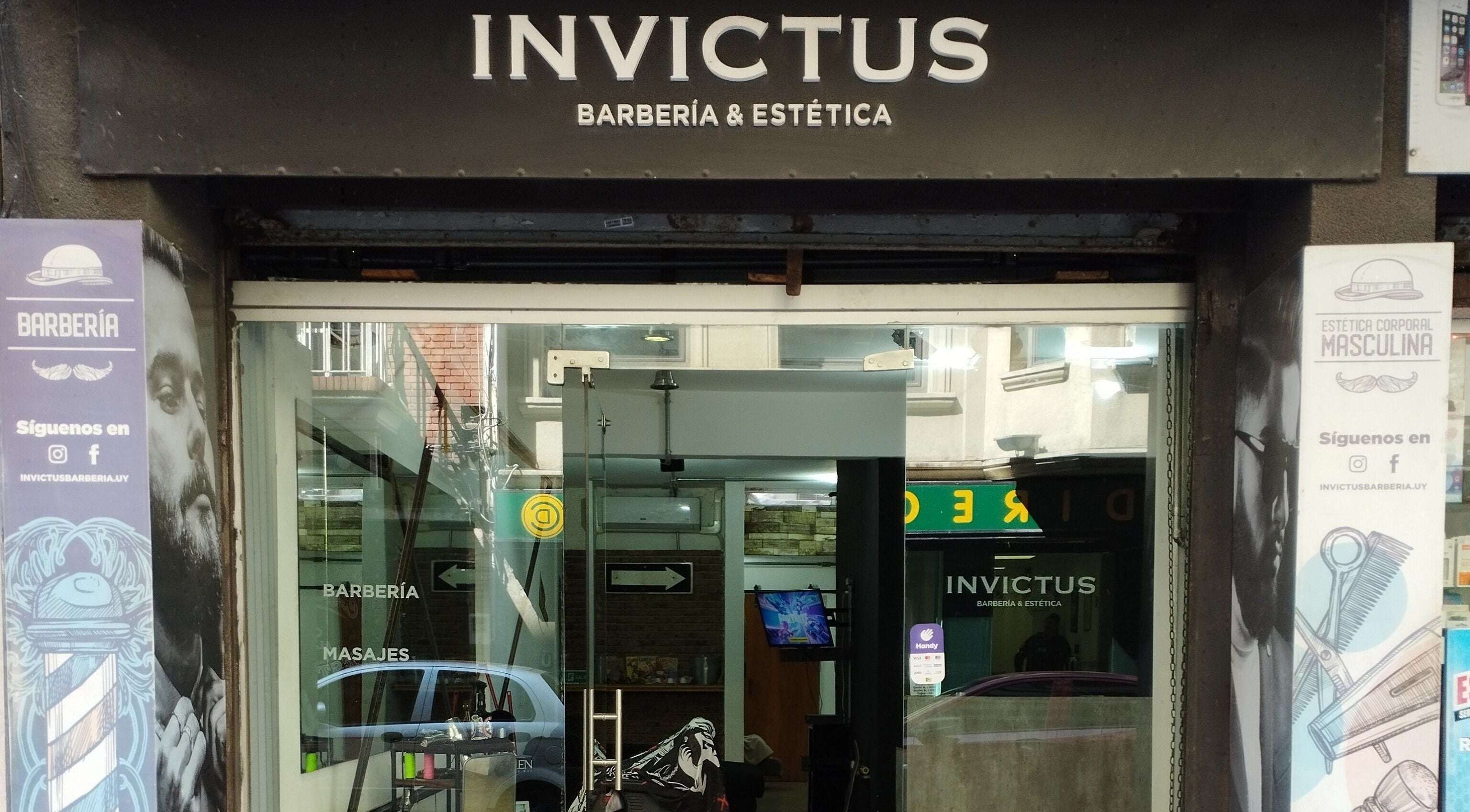 Entrada de Invictus Barbería en Montevideo, Departamento De Montevideo, UY.