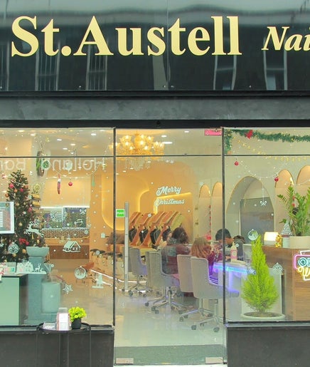 St Austell Nails and spa LTD – obraz 2