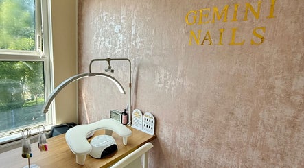 Gemini nails
