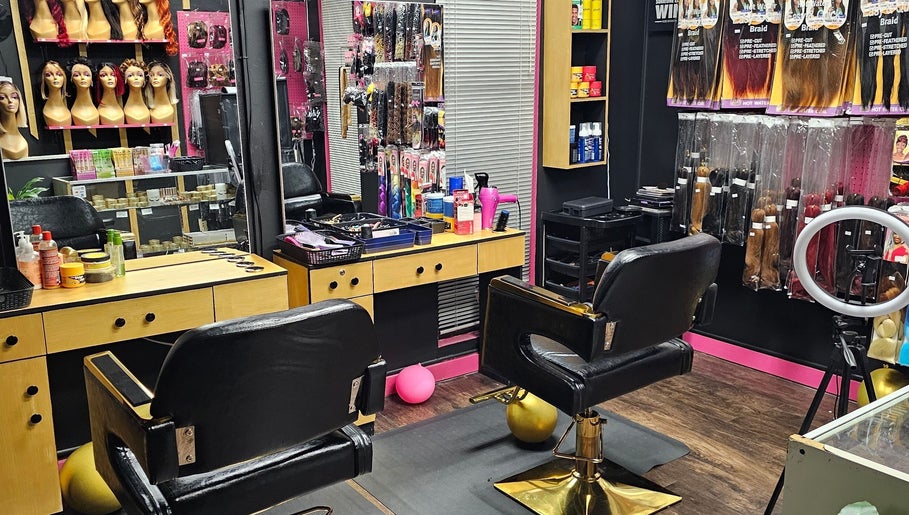Angel 911 House of Beauty Bild 1