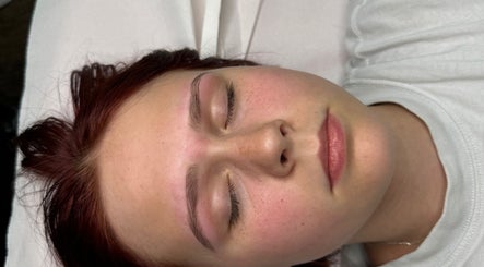 Lashed & Gel’d by Bel imagem 2