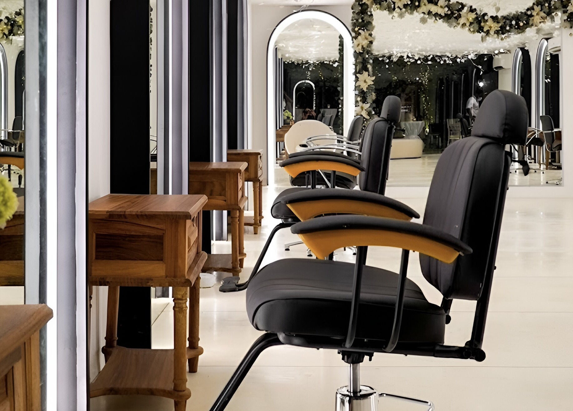 Luxurious salon interior at Jaal Salon, Colombo, Western Province, LK showcasing modern chairs and decor.