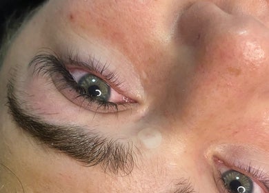 Close-up of eye with natural lashes at Raineydays Aesthetic Salon, Alberton, Gauteng, ZA.